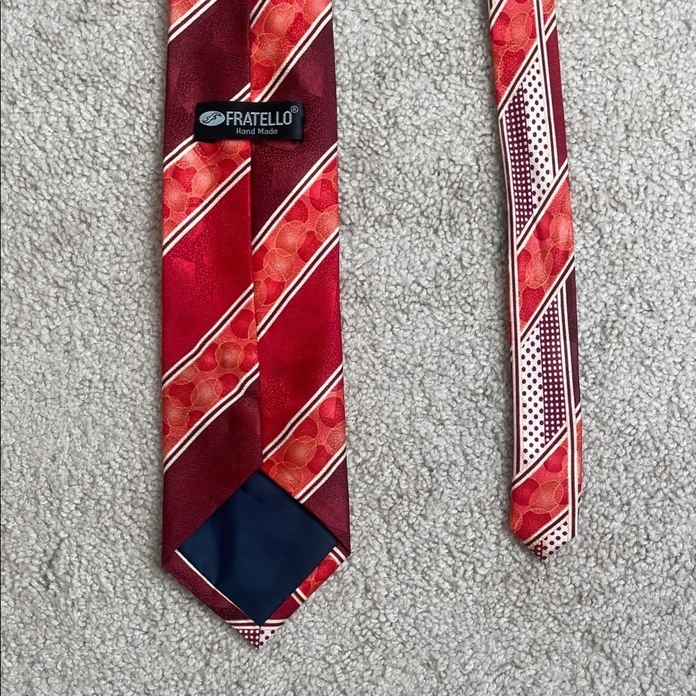 Fratelo Hand Made Red and White Geometric Tie